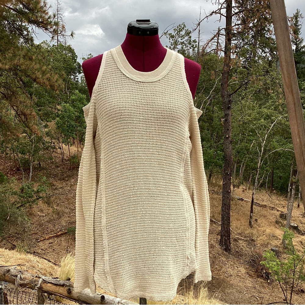 NWT Elan Cotton Cream Thermal Cold Shoulder Long Sleeve Sz S Athleisure Boho